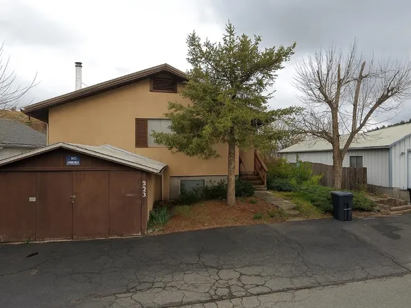 233 Clay St, Weed, CA 96094