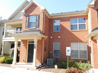 1038 Swift Rd UNIT 2B, Glen Ellyn, IL 60137