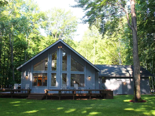 6521 Foothills Trl, Gaylord, MI 49735