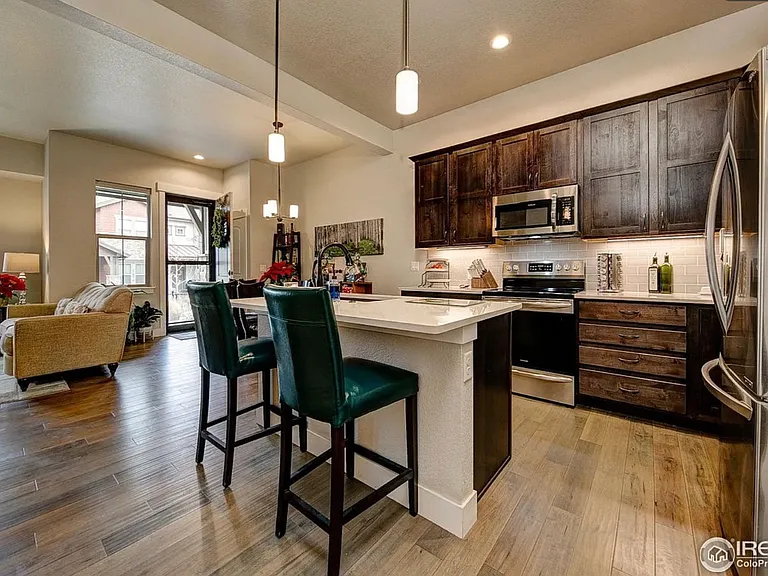 6328 Pumpkin Ridge Dr #5 — Photo 1