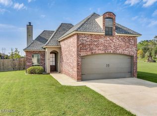 104 Rolling Mill Ln, Youngsville, LA 70592