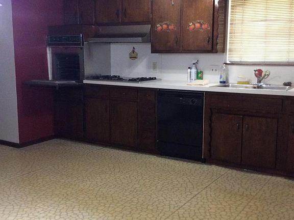 4th image of 4801 Tate Dr