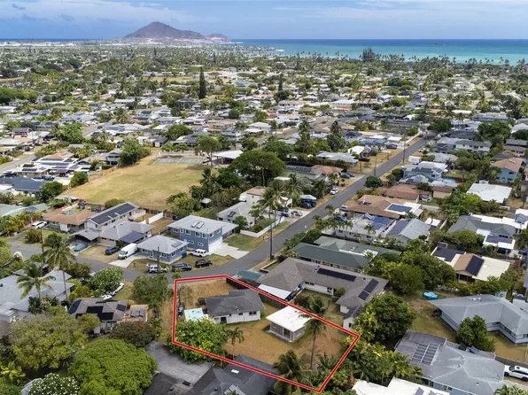 445 Kaimake Loop, Kailua, HI 96734