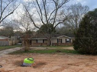 7226 Swedetown Rd, Theodore, AL 36582