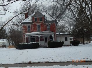 206 S 4th Ave, Winterset, IA 50273