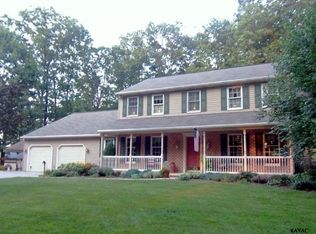 215 Taylor Rd, York, PA 17406