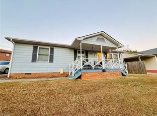 419 Arborwood Dr, Kernersville, NC 27284