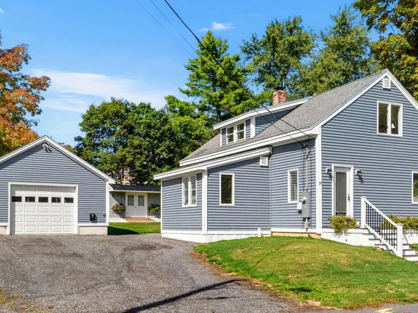 19 Willow Street, Gardiner, ME 04345