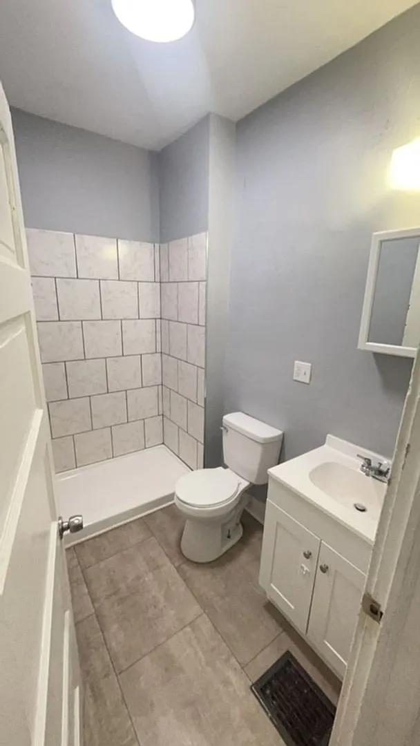 4br/1ba House- Leasing Special Move In By 9/15/2026 And Receive 50% Off Of Your Deposit. — Photo 4