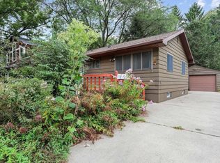 5738 Forsythia Pl, Madison, WI 53705