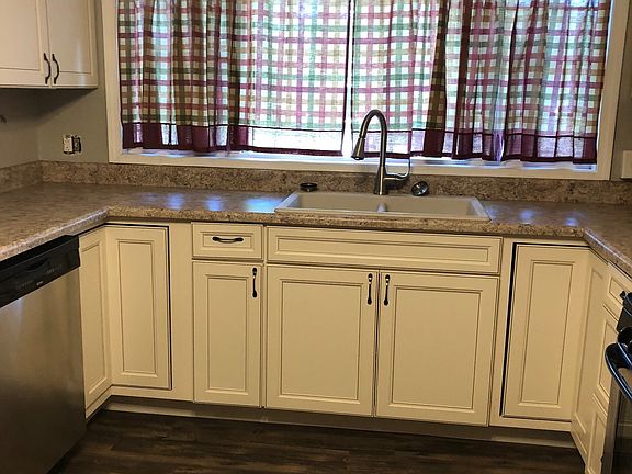 Newly Remodeled Kitchen