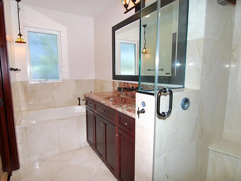 1174 E Ocean Blvd #12 — Photo 12