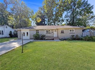 1325 Rogers Ave, Springdale, AR 72764