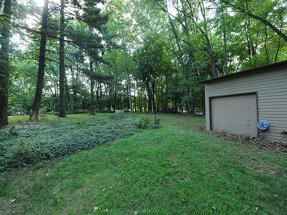 4th image of 4481 Martin Dr