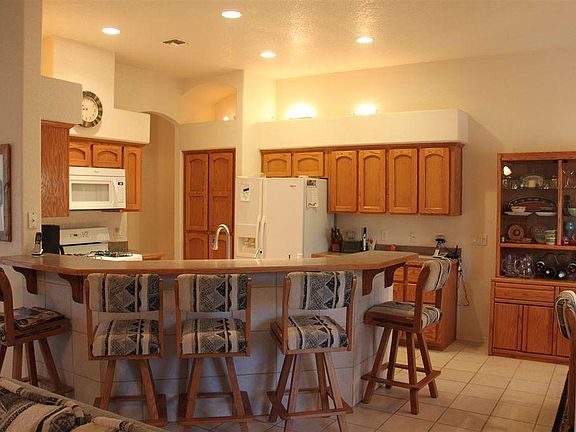 2nd image of 10706 E 38th Pl