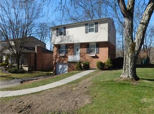 463 Fielding Dr, Pittsburgh, PA 15235