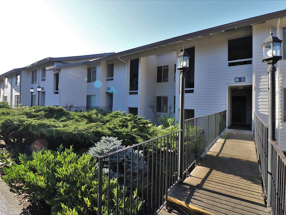1st image of 23507 Lakeview Dr Unit B203