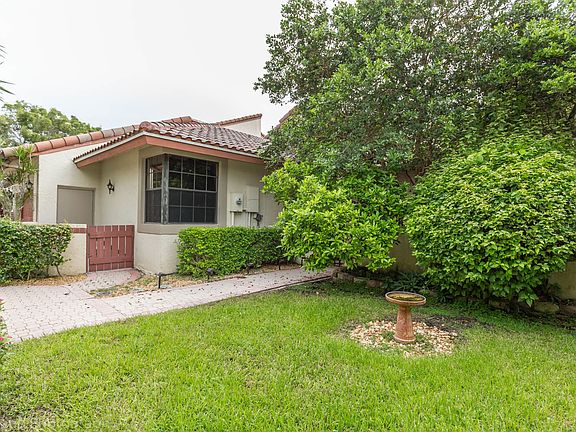 3rd image of 1833 Monte Carlo Way #31