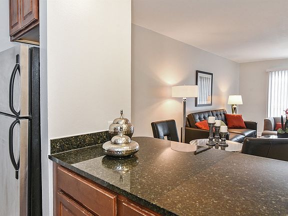 3rd image of 15928 Leclaire Ave #28211