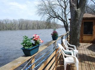 7240 S Rock Nation Rd, Dixon, IL 61021