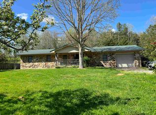 3130 Bayes Hill Rd, Ashland, KY 41102