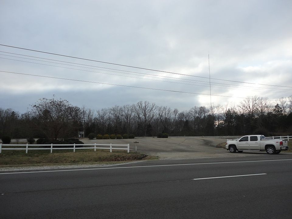 2nd image of 2705 Us Highway 45 N