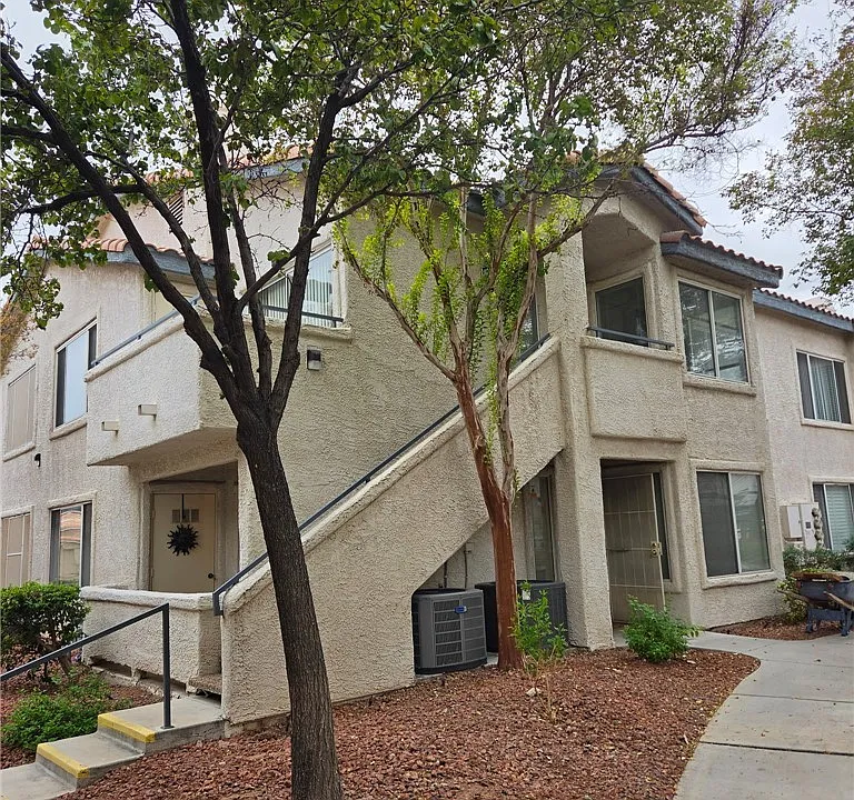 3078 Tarpon Dr #101