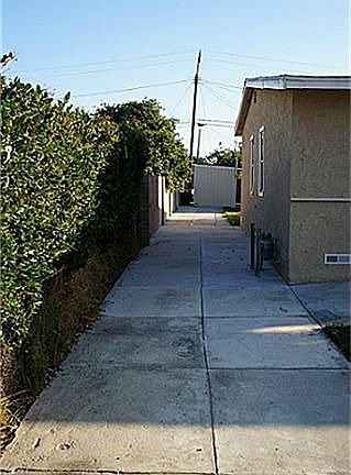 4th image of 2218 W La Verne Ave