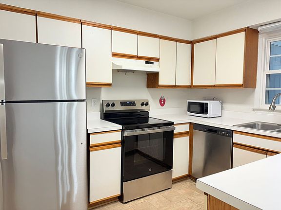 4th image of 283 Patriot Ln APT D