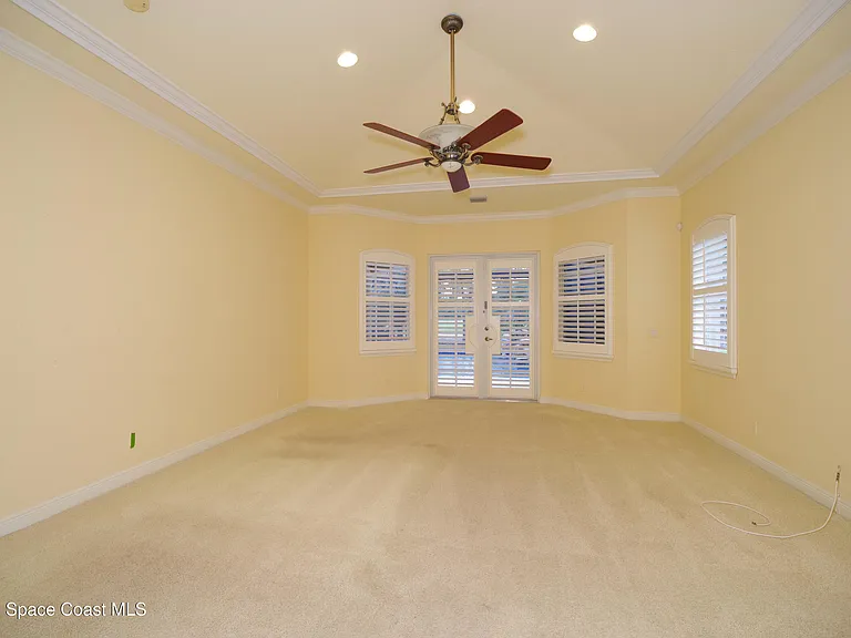 9400 Scarborough Ct — Photo 14