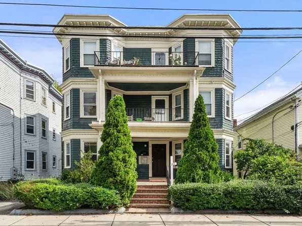 15 Oakland St #1, Brighton, MA 02135