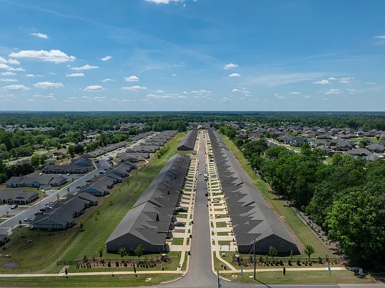 Twin Oaks Townhomes — Photo 18