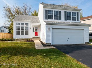 2314 N Old Pond Ln, Round Lake Beach, IL 60073