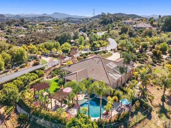 25641 Rue De Lac, Escondido, CA 92026