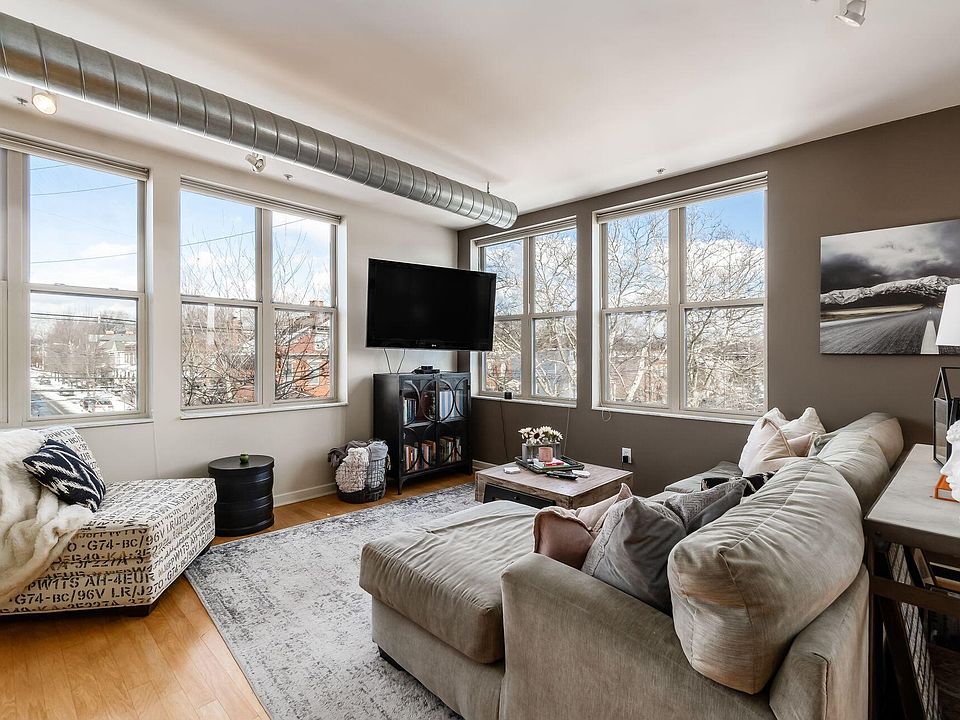 1st image of 431 W 1st Ave #302