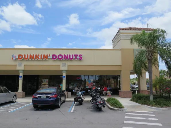 9 Brompton Lane, Boynton Beach, FL 33426