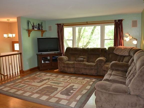 4th image of 524 N 43rd Ave
