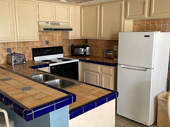5th image of 123 E Amberjack St #207