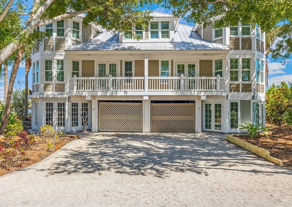 1st image of 45 Seawatch Lake Dr