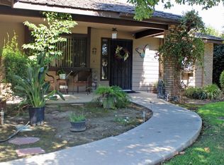 400 Fallbrook Ct, Tulare, CA 93274