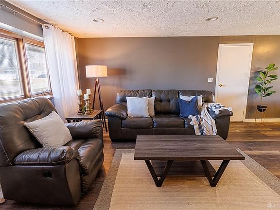 3rd image of 2112 Norway Dr