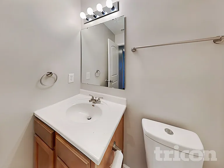 7335 Mosaic Dr — Photo 14