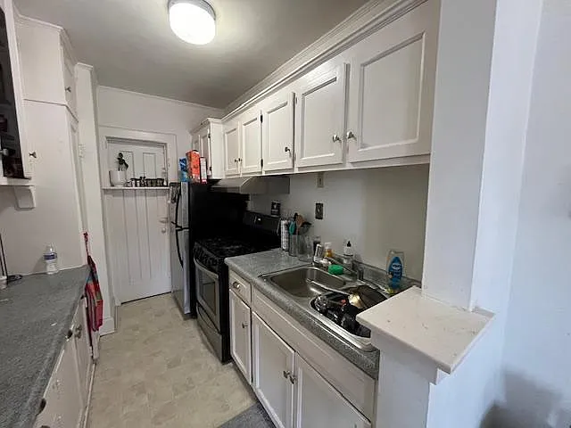 1501 N Farwell Ave #5 — Photo 6