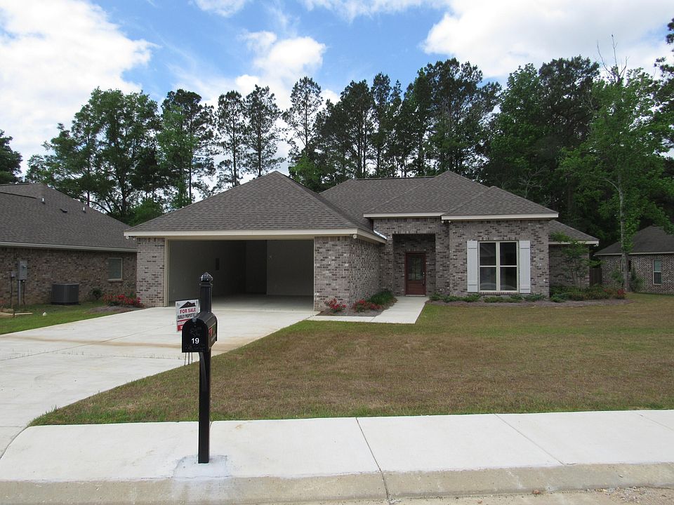 1st image of 19 Augusta Ct E