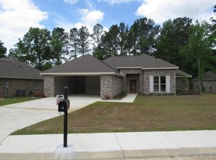 19 Augusta Ct E, Hattiesburg, MS 39402