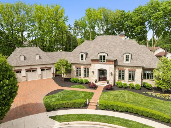 2060 Fontenay Pl, Columbus, OH 43220