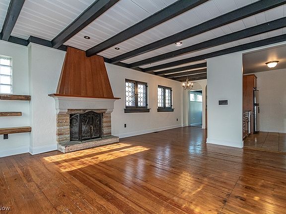 4th image of 5205 Lynd Ave