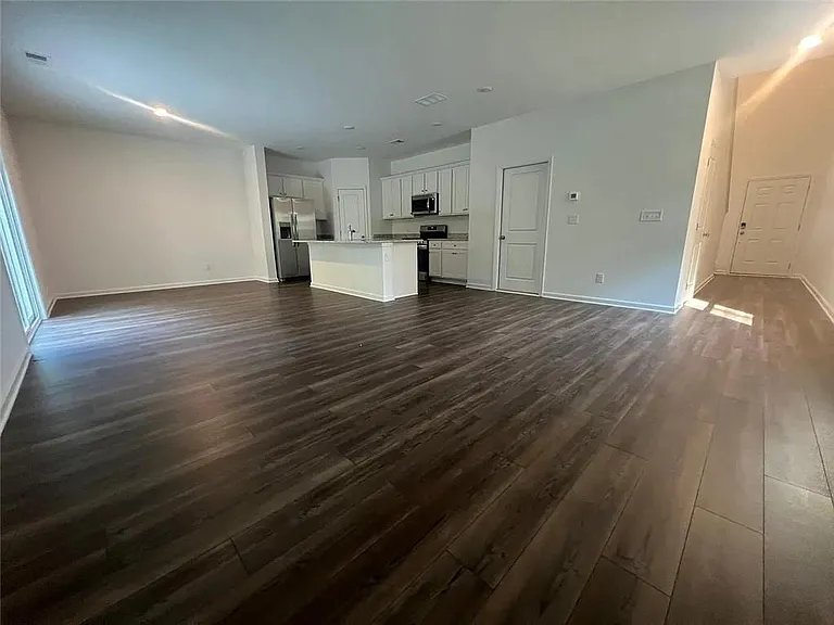 705 Evergreen Rd — Photo 5
