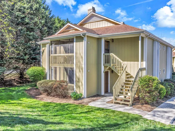 110 Heywood Rd APT 11A, Arden, NC 28704