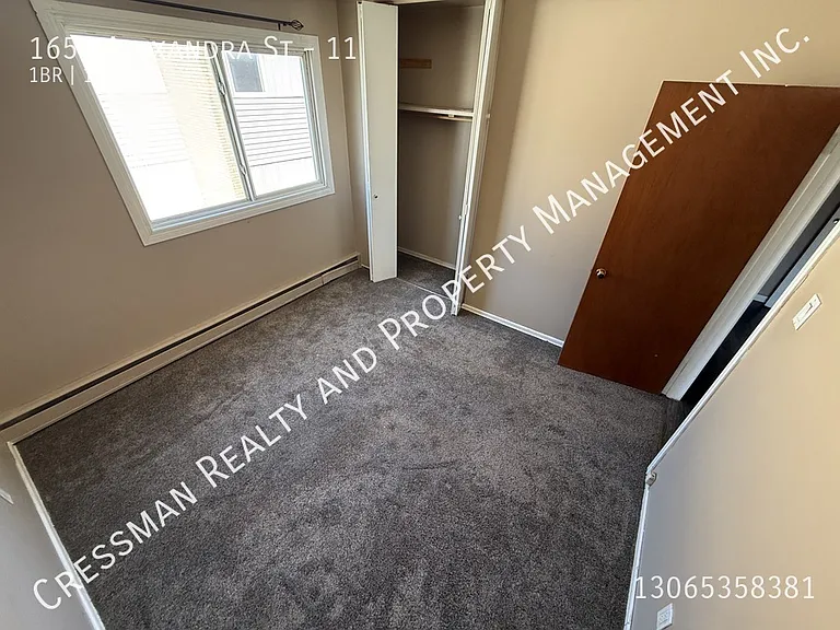 1650 Alexandra St #11 — Photo 6